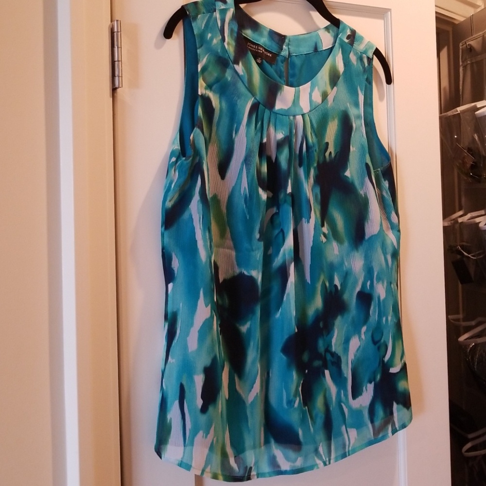 Jones New York 12 watercolor blouse